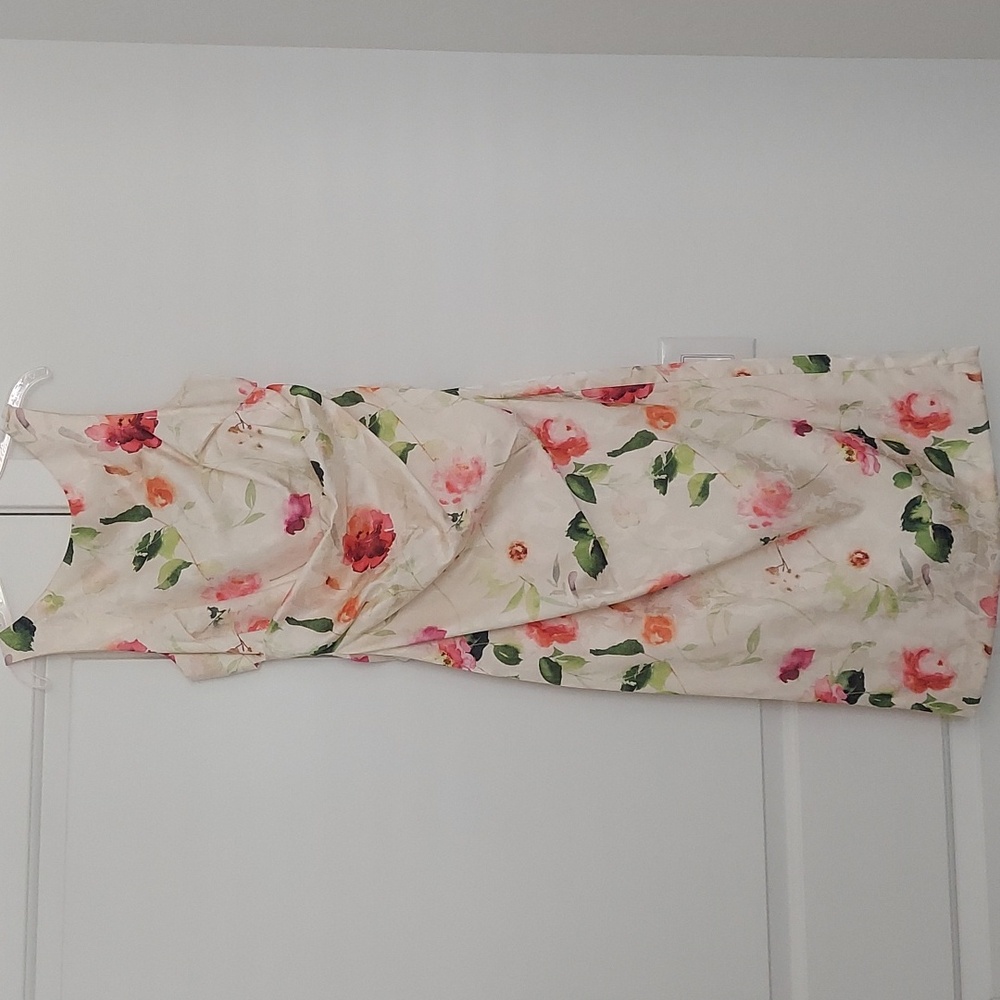 Eliza J Floral Midi Sleevless Ivory Dress